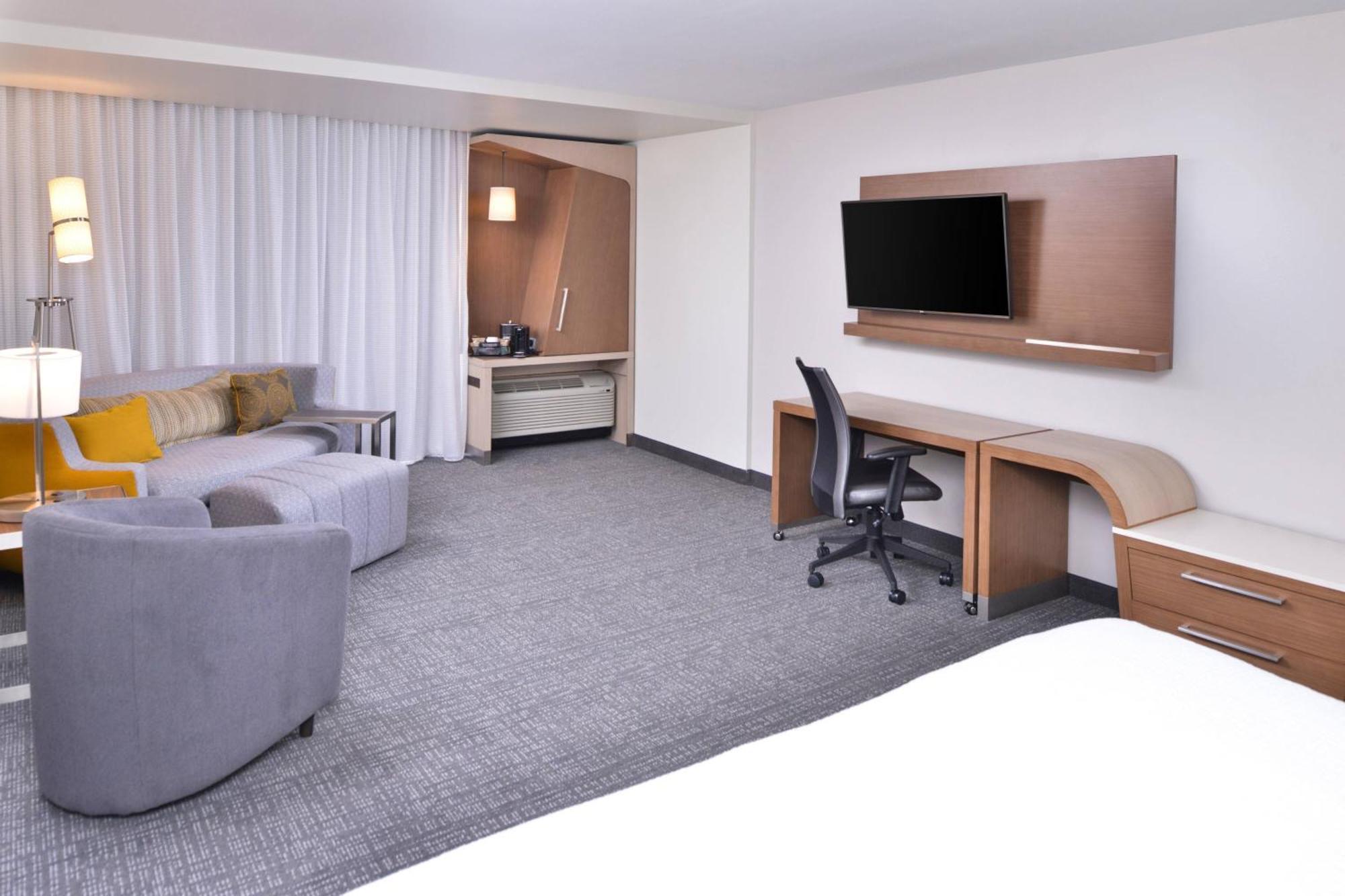Courtyard By Marriott Columbus Grove City Exterior photo